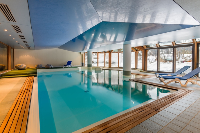 Imagen de la piscina del Apartamentos Residence Lagrange Vacances Le Cristal D'argentière. Foto 13