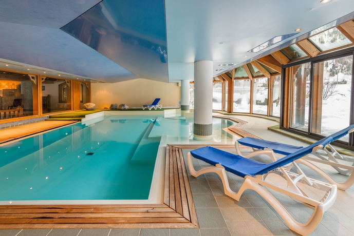 Imagen de la piscina del Apartamentos Residence Lagrange Vacances Le Cristal D'argentière. Foto 14