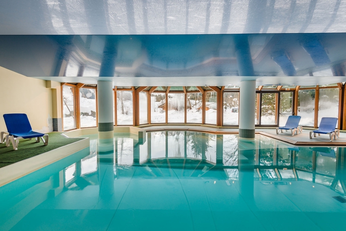 Imagen de la piscina del Apartamentos Residence Lagrange Vacances Le Cristal D'argentière. Foto 15