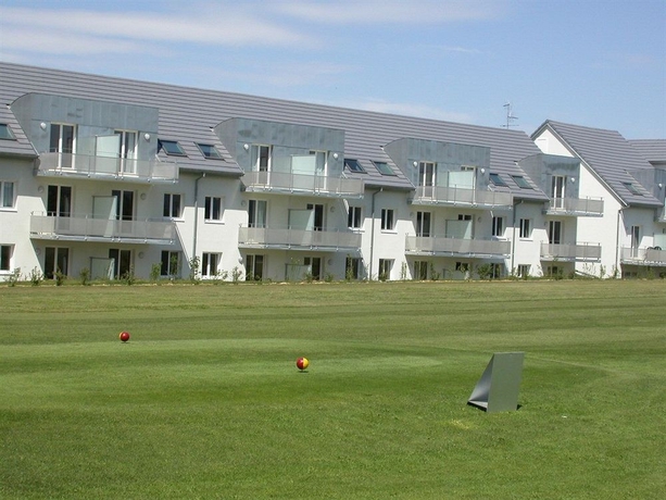 Imagen de los exteriores del Apartamentos Residence Le Royal Golf and Horse. Foto 4