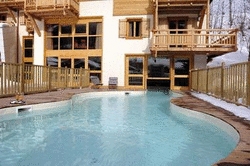 Imagen de la piscina del Apartamentos Residencia Adret Serre Chevalier. Foto 7