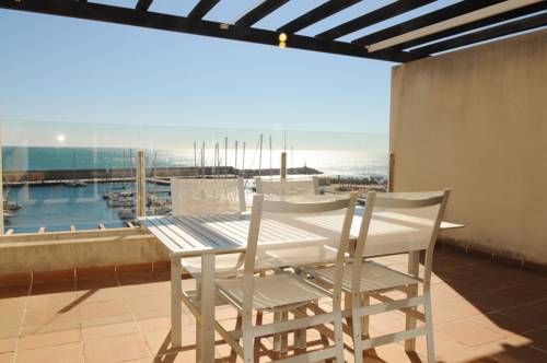 Imagen de la habitación del Apartamentos Residencial Marina De Port. Foto 2