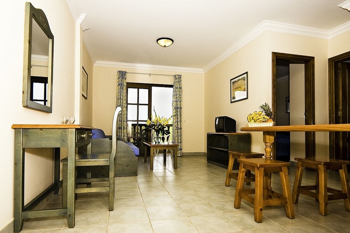 Imagen general del Apartamentos Residencial el Conde. Foto 4