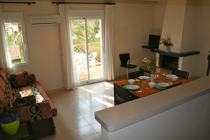 Imagen de los interiores del Apartamentos Retiro Park II Dénia. Foto 11