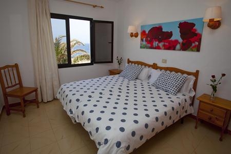 Imagen de los exteriores del Apartamentos Reyes. Foto 5