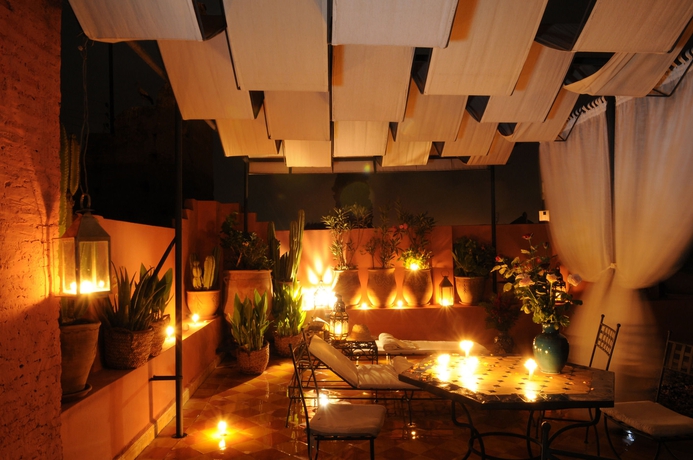 Imagen de los interiores del Apartamentos Riad Maison Arabo-andalouse. Foto 16