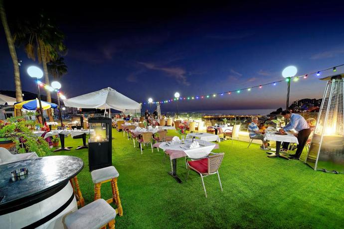 Imagen de los interiores del Apartamentos Rio Piedras. Foto 11