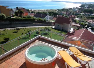 Imagen de los exteriores del Apartamentos Riveiro. Foto 5