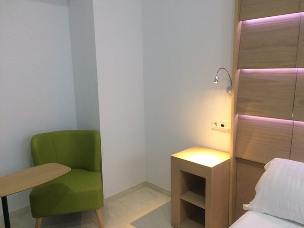 Imagen de la habitación del Apartamentos Rivero 8. Foto 17