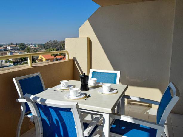 Imagen de los exteriores del Apartamentos Riviera 3000. Foto 14