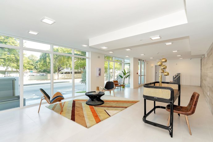 Imagen del bar/restaurante del Apartamentos Roami at Grove 27. Foto 2