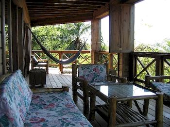 Imagen de los exteriores del Apartamentos Roatan Bed and Breakfast. Foto 10