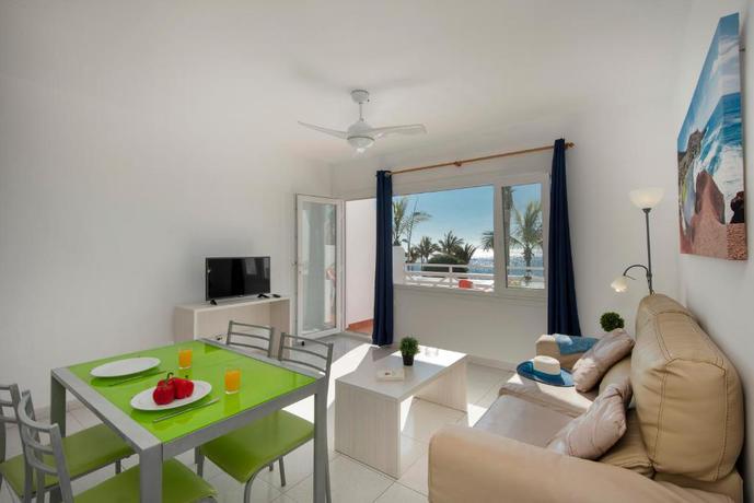 Imagen general del Apartamentos Rocas Blancas. Foto 7