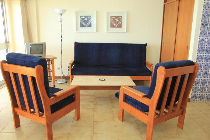 Imagen de los interiores del Apartamentos Rocha Praia Mar. Foto 7