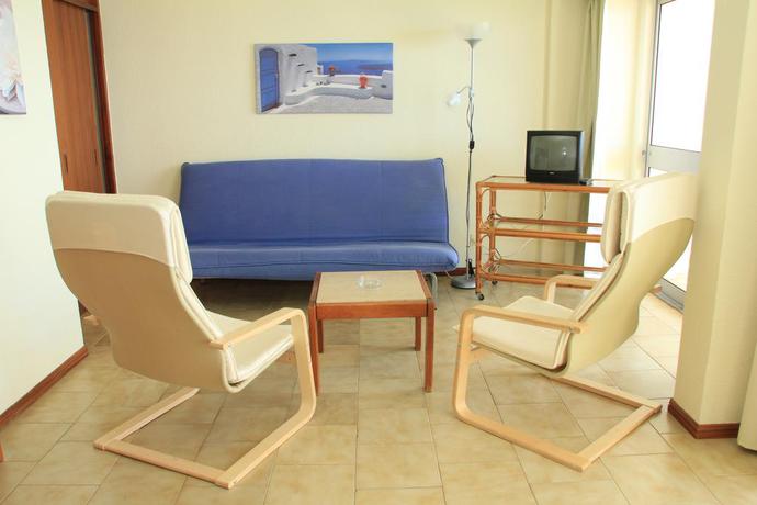 Imagen de los interiores del Apartamentos Rocha Praia Mar. Foto 8