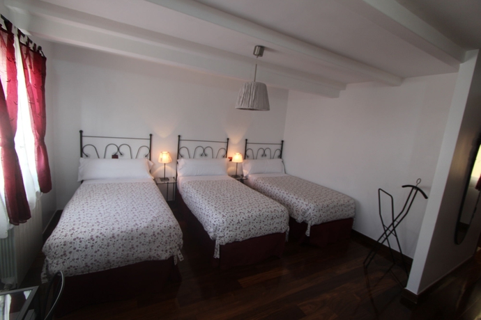 Imagen de la habitación del Apartamentos Roisa Centro. Foto 3