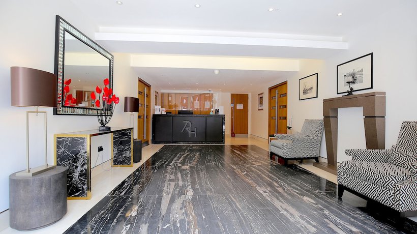 Imagen de los interiores del Apartamentos Roland House Apartments. Foto 15