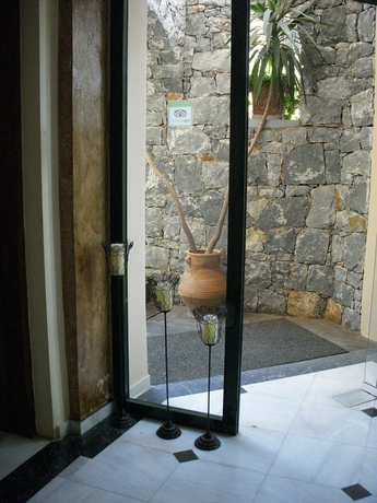 Imagen de los interiores del Apartamentos Romantica Hotel. Foto 13