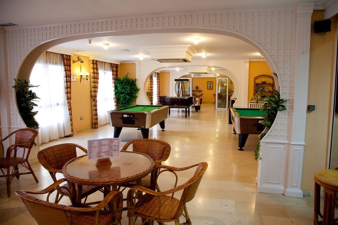 Imagen general del Apartamentos Ronda 4. Foto 15