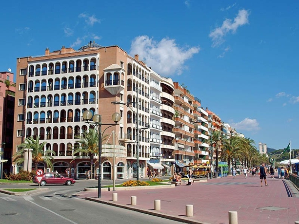 Imagen general del Apartamentos Rosanna, Lloret de Mar. Foto 9