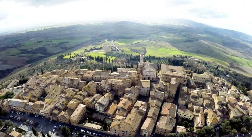 Imagen general del Apartamentos Rossellino. Foto 2