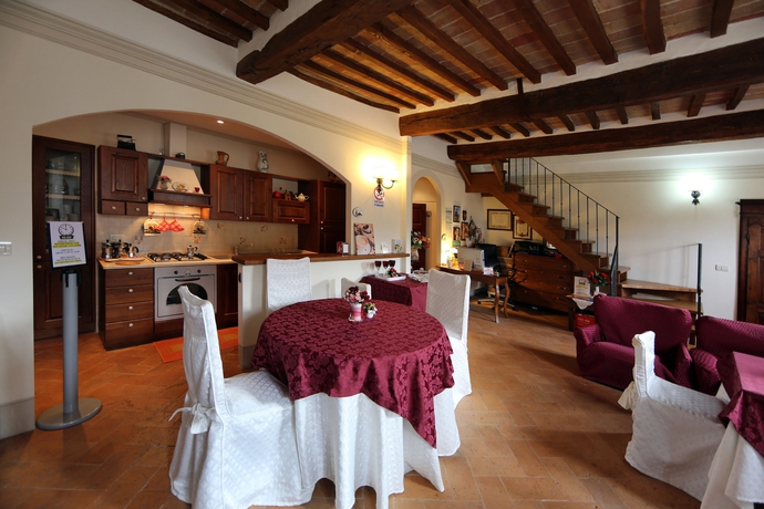 Imagen del bar/restaurante del Apartamentos Rossellino. Foto 5