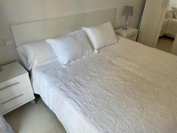 Imagen de la habitación del Apartamentos Royal Suites Estepona by Croma. Foto 9