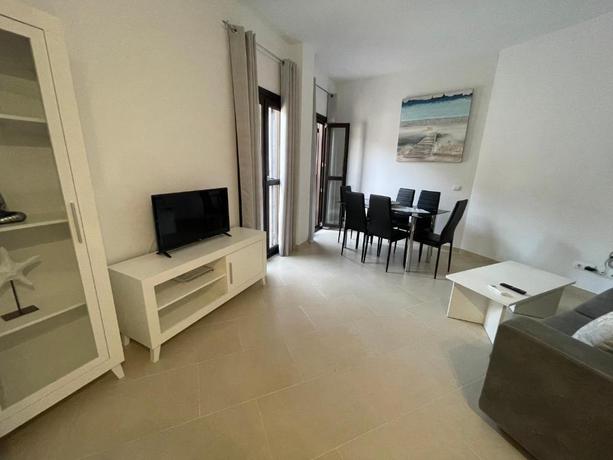 Imagen de la habitación del Apartamentos Royal Suites Estepona by Croma. Foto 13