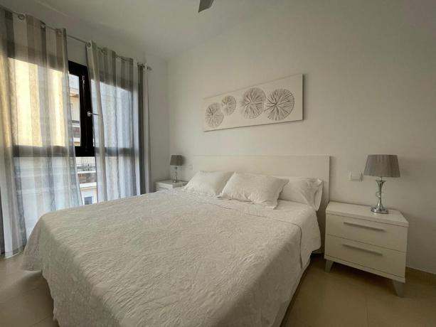 Imagen de la habitación del Apartamentos Royal Suites Estepona by Croma. Foto 15