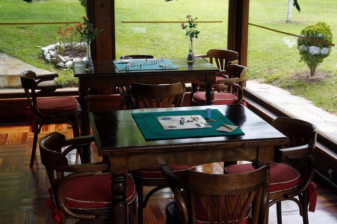 Imagen del bar/restaurante del Apartamentos Rurales L'Arquera. Foto 2