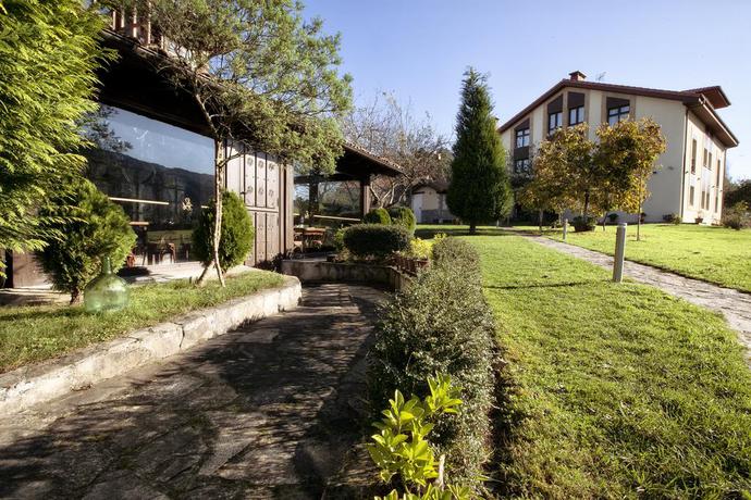 Imagen de los exteriores del Apartamentos Rurales L'Arquera. Foto 15