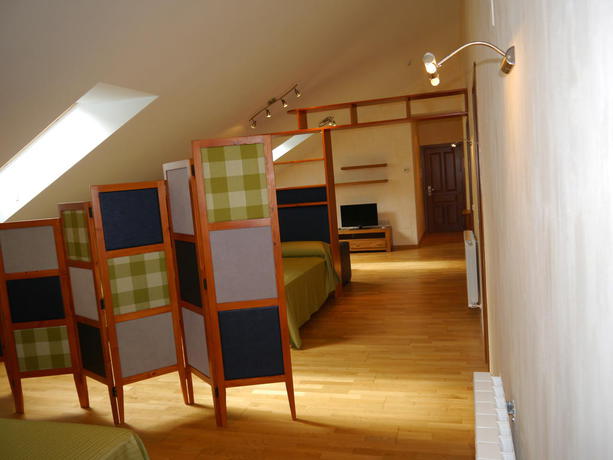 Imagen de los interiores del Apartamentos Russell. Foto 11