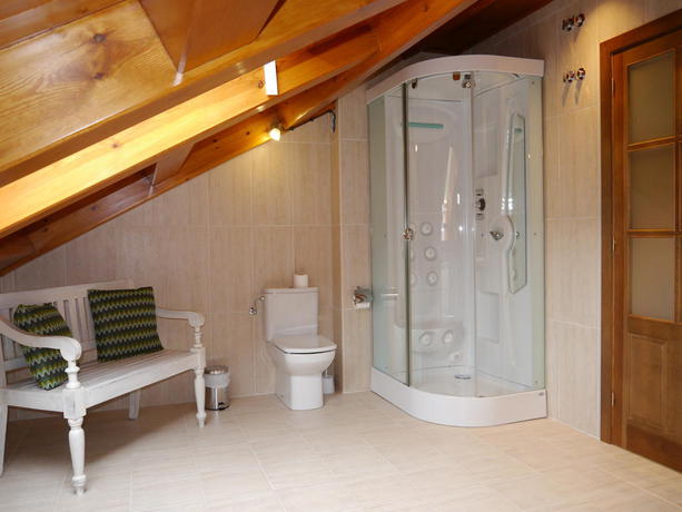 Imagen de los interiores del Apartamentos Russell. Foto 14