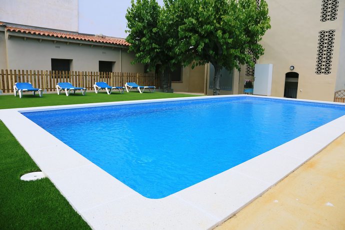 Imagen de la piscina del Apartamentos Rv Hotels Provenzal. Foto 20
