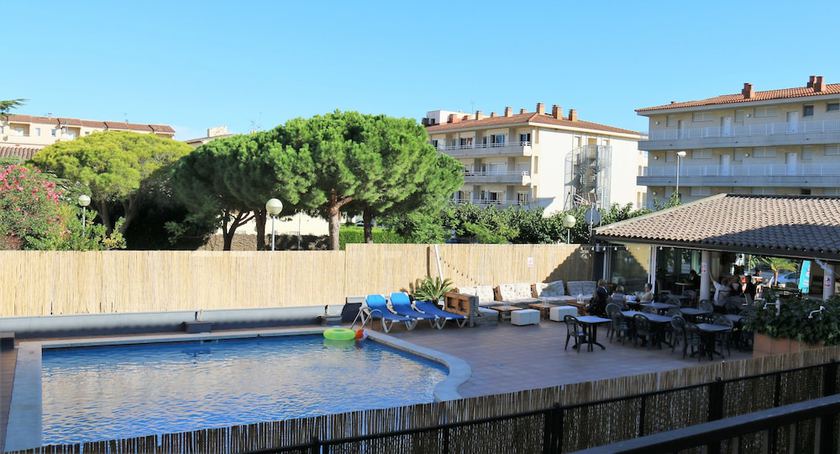 Imagen de la piscina del Apartamentos Rv Hotels Tropic. Foto 20