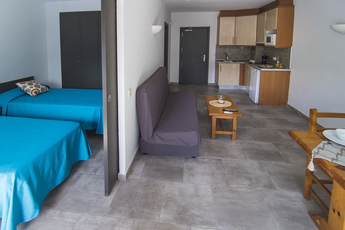 Imagen de los interiores del Apartamentos Rvapartaments Treumal Park. Foto 13