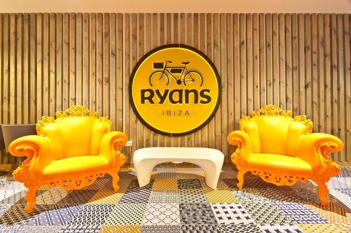 Imagen de los exteriores del Apartamentos Ryans Ibiza Apartments. Foto 6