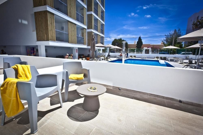 Imagen de los exteriores del Apartamentos Ryans Ibiza Apartments. Foto 15