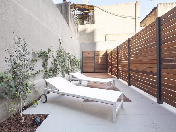 Imagen de los exteriores del Apartamentos SLEEP Eixample by STAY. Foto 13