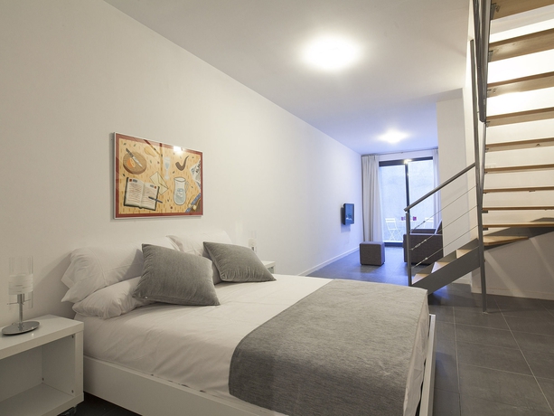 Imagen de la habitación del Apartamentos SLEEP Eixample by STAY. Foto 11