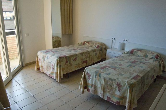 Imagen general del Apartamentos SUNSET APARTAMENTOS CARAVELA. Foto 2