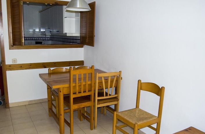 Imagen general del Apartamentos SUNSET APARTAMENTOS CARAVELA. Foto 6