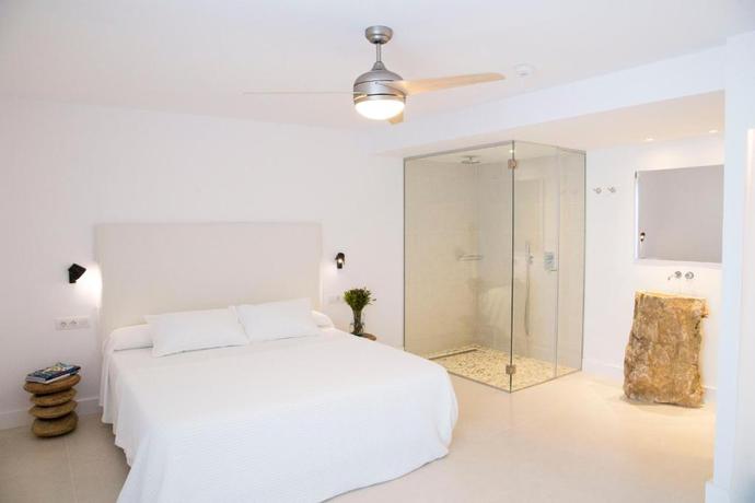 Imagen de la habitación del Apartamentos Sa Cala Suites. Foto 4