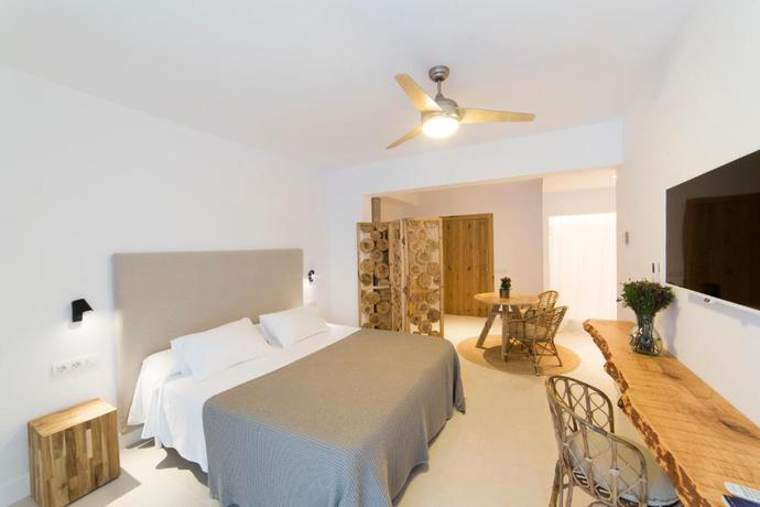 Imagen de la habitación del Apartamentos Sa Cala Suites. Foto 12