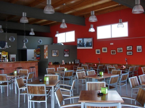 Imagen general del Apartamentos Sa Caleta. Foto 5