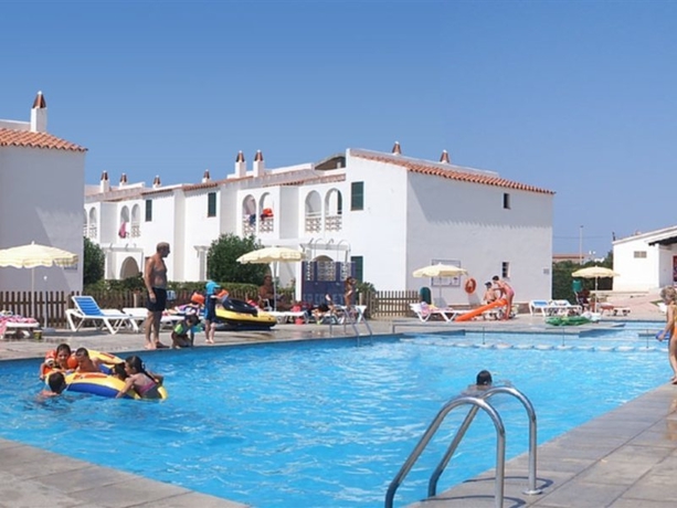 Imagen general del Apartamentos Sa Caleta. Foto 7