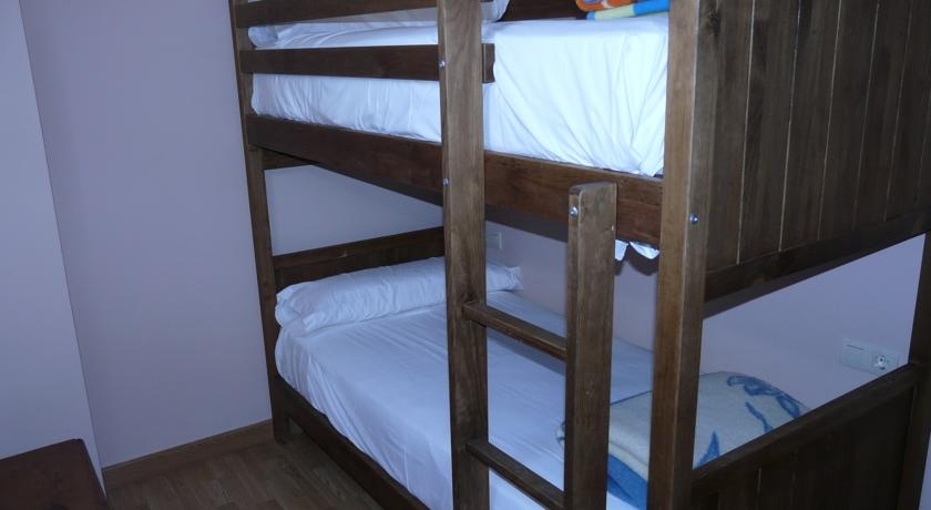 Imagen de la habitación del Apartamentos Sabica. Foto 2