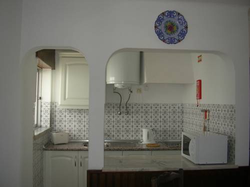 Imagen de la habitación del Apartamentos Salema Praia Club. Foto 3