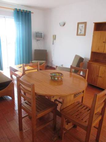 Imagen de la habitación del Apartamentos Salema Praia Club. Foto 9