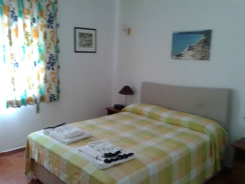 Imagen de la habitación del Apartamentos Salema Praia Club. Foto 11